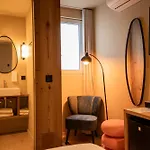 Richmond Hotel