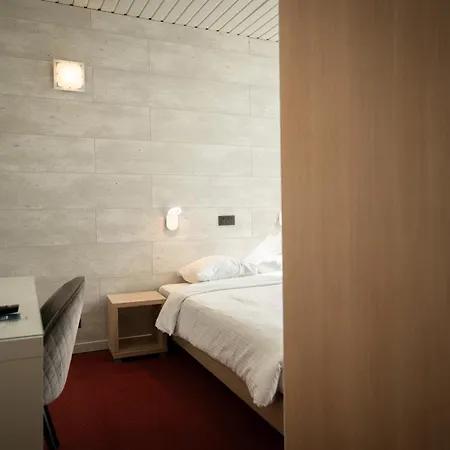 Richmond Hotel 3*