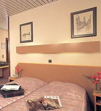 Richmond 3*